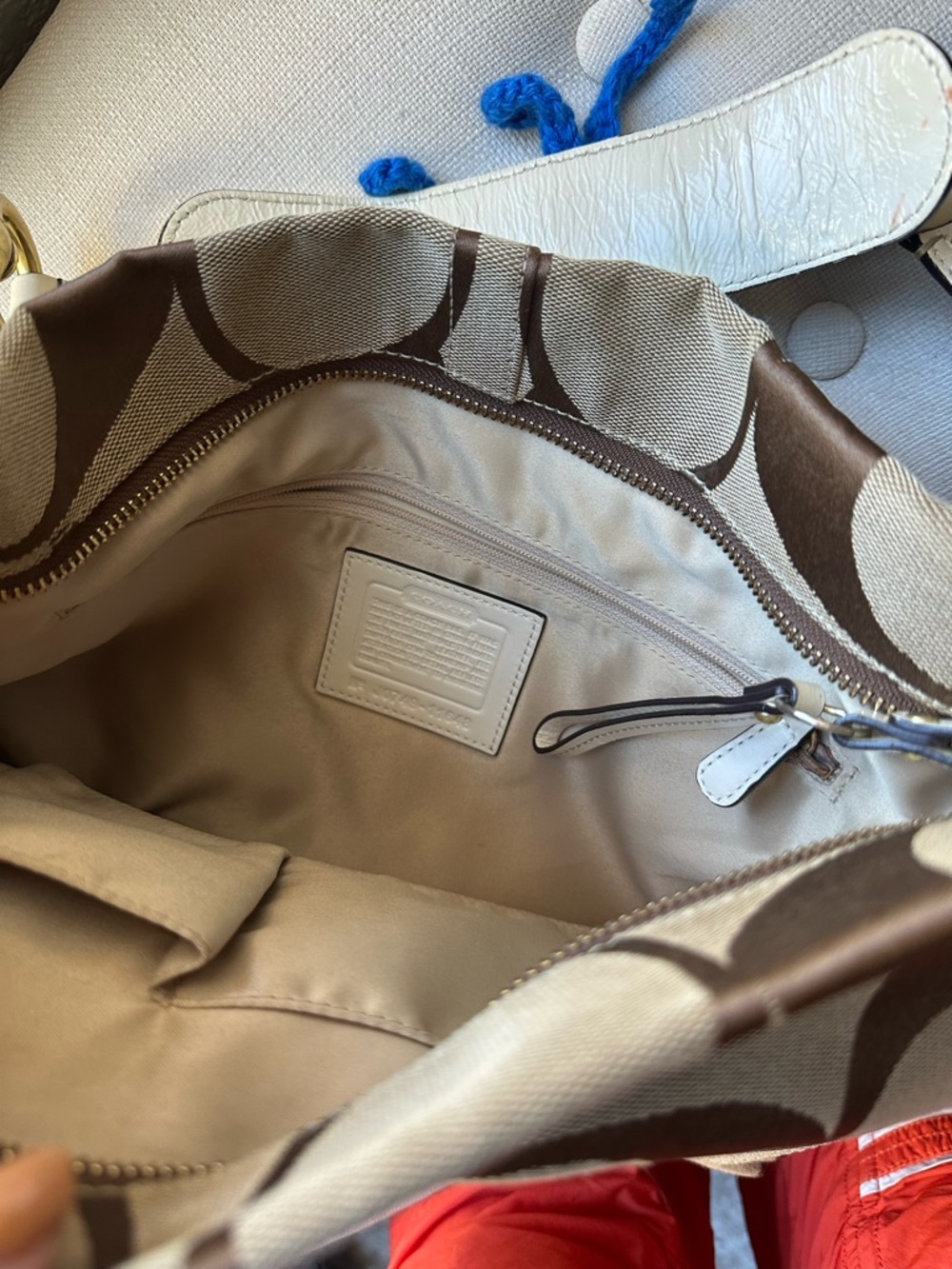 Coach Beige and Tan Signature Canvas Hobo Shoulder Bag - Picture 4 of 6